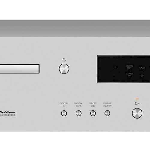 Ex-demo Luxman D-07X CD Player