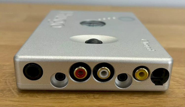 Image of Chord Electronics Hugo Portable DAC & Headphone Amplifier - Silver - Preowned For sale at iDreamAV