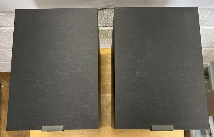 Image of KEF Q350 Bookshelf Speakers - Black - Preowned For sale at iDreamAV